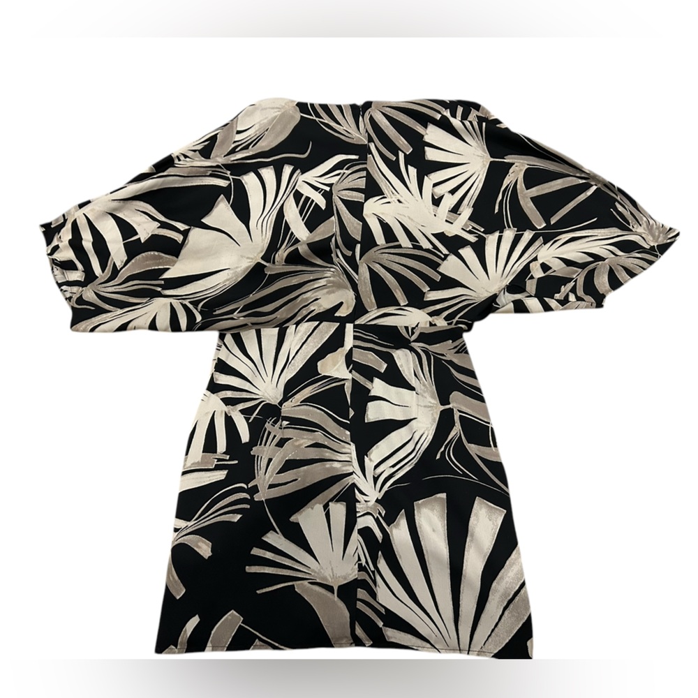 H by Halston Black and Cream Leaf Print Dress Dolman Sleeve - Picture 2 of 5